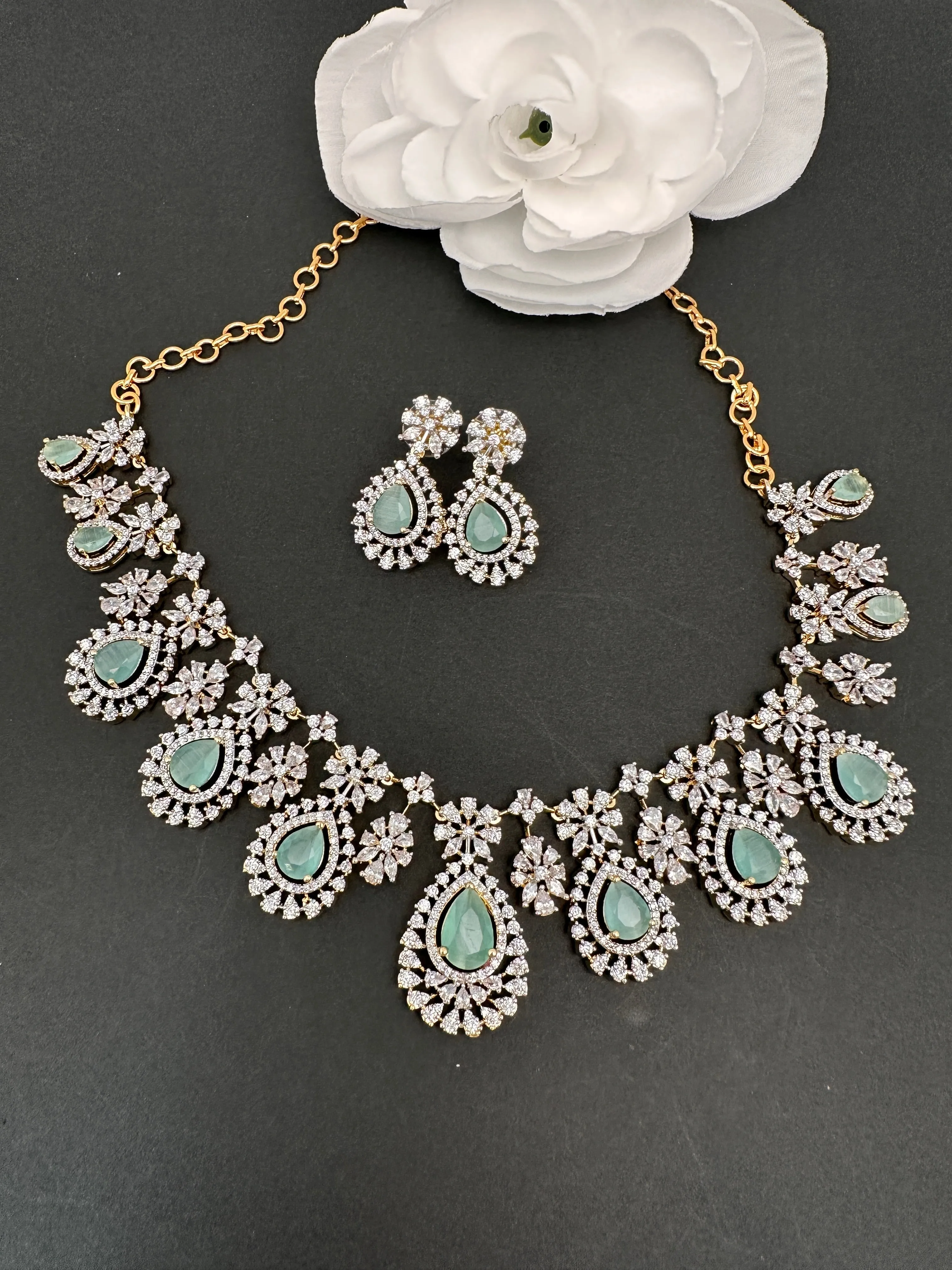 AD Color Stone Short Necklace