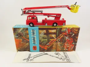 Corgi 1127 Simon Snorkel Fire Engine, 99%  Mint/Boxed! Fantastic example!