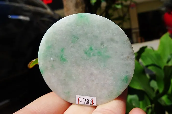 Natural Jade Rough Jadeite Raw (132g,5.2X5.2X1.8cm)