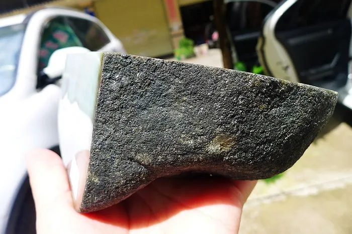 Natural Jade Rough Jadeite Raw (1.96kg,18X9X7.4cm)
