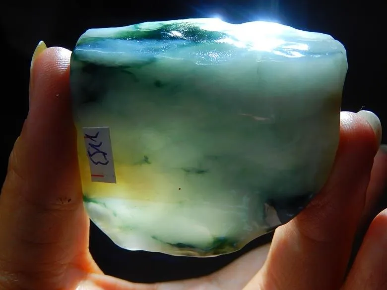Natural Jade Rough Jadeite Raw (70g, 47X45X20mm)